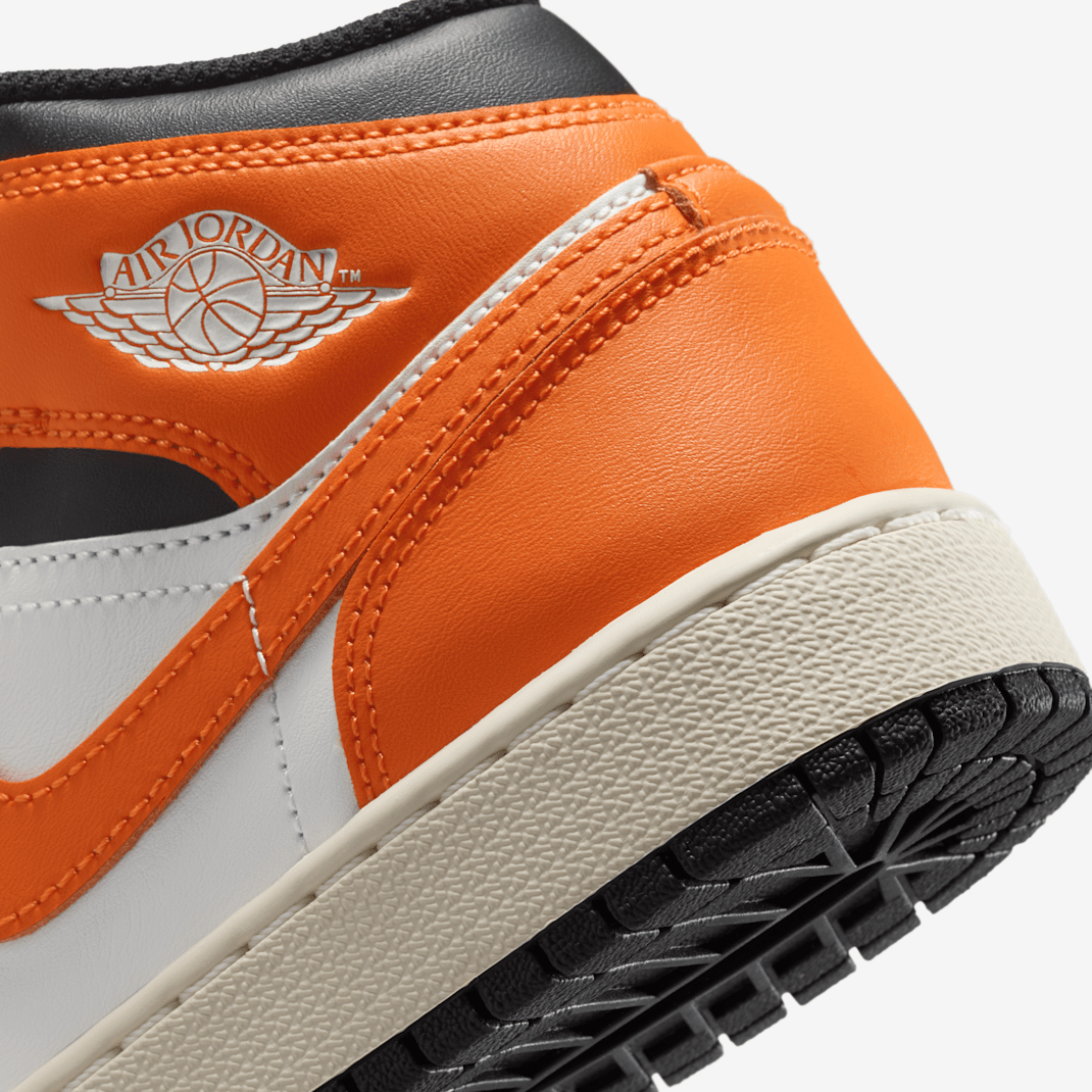 Air Jordan 1 Mid - Image 32