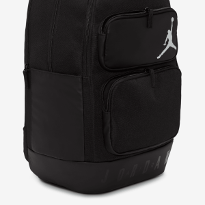 JAMESSENTIALSBACKPACK-8.png 106356
