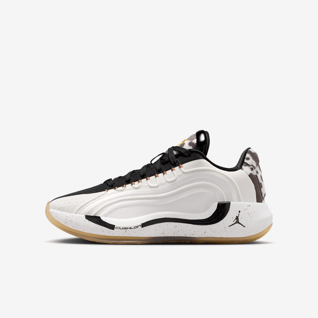 Summit White/Canyon Gold/Black/Pine Green