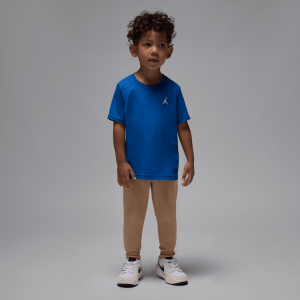 JUMPMANAIREMB-76.png 105661