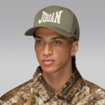 Medium Olive/Sail