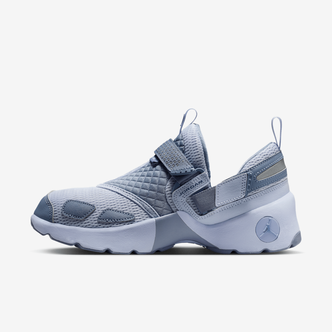 Ghost/Reflective Silver/Ashen Slate/Ashen Slate